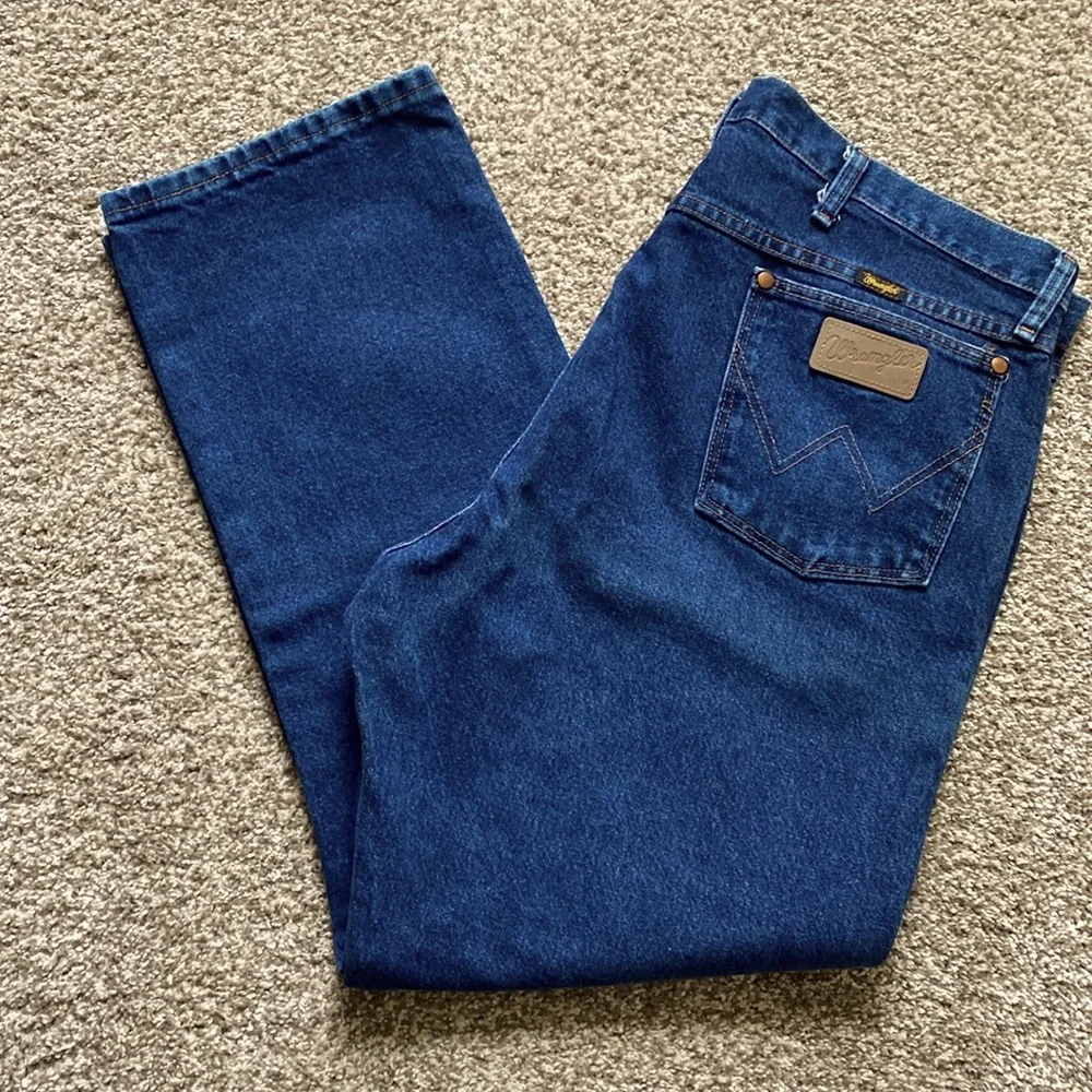 WRANGLER® COWBOY CUT® ORIGINAL FIT JEAN IN DARK STONE SIZE 40 X 30 💙EUC💙